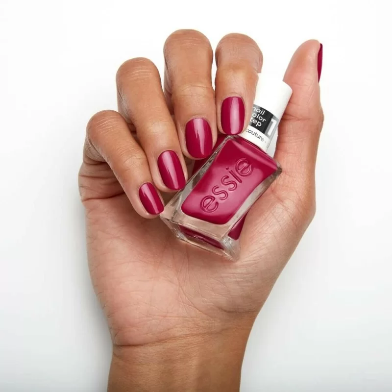 nail polish Essie Gel Couture 541-chevron trend...