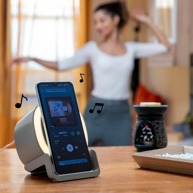 Wireless Speaker-Charger with LED Souwis...