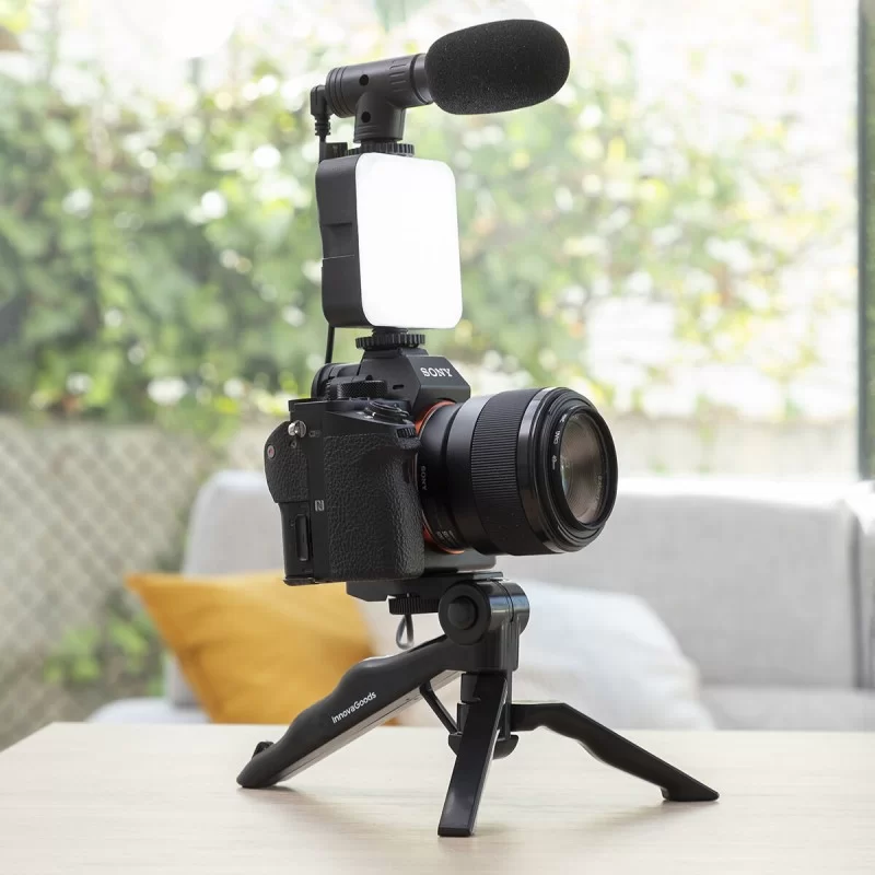 Vlogging Kit with Light, Microphone and Remote...