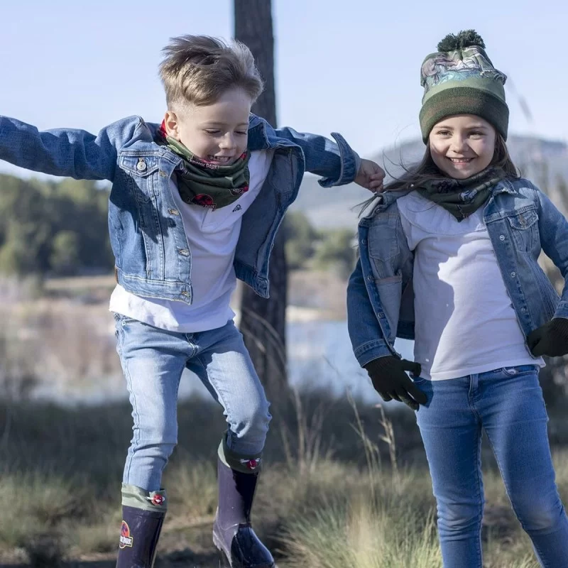 Hat, Gloves and Neck Warmer Jurassic Park 3...