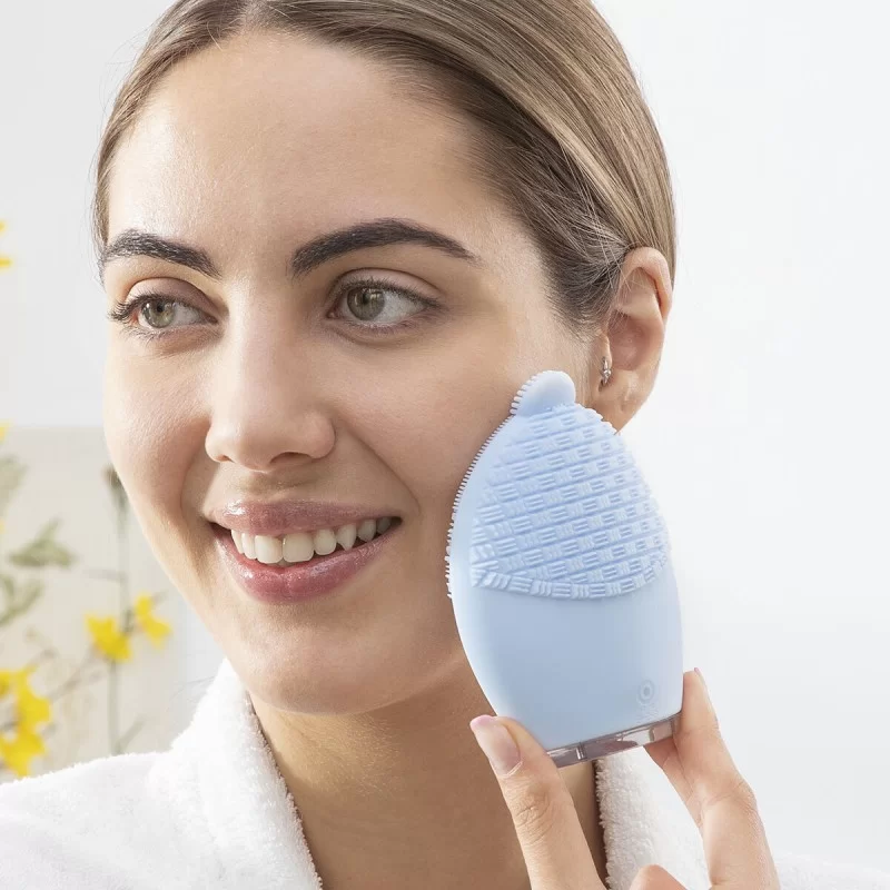 Rechargeable Facial Cleaner-Massager Vipur...