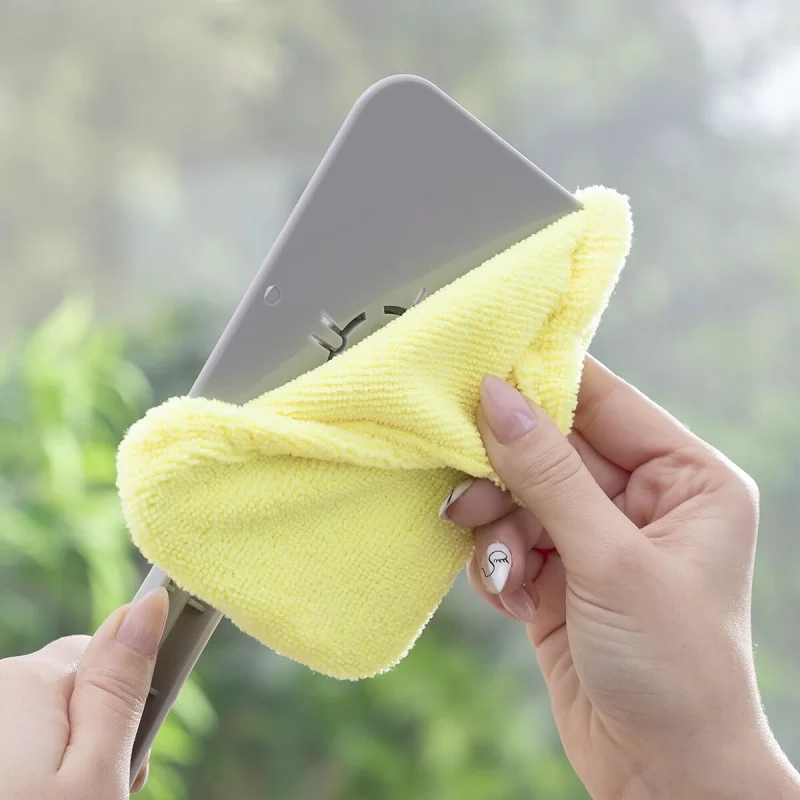 2-in-1 Glass Cleaner with Sprayer Klinshil...