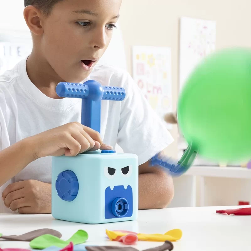 2-in-1 Car and Balloon Launcher Toy Coyloon...