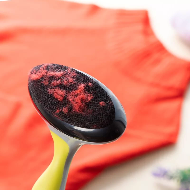 4-in-1 Lint Remover Brush with Accessories...