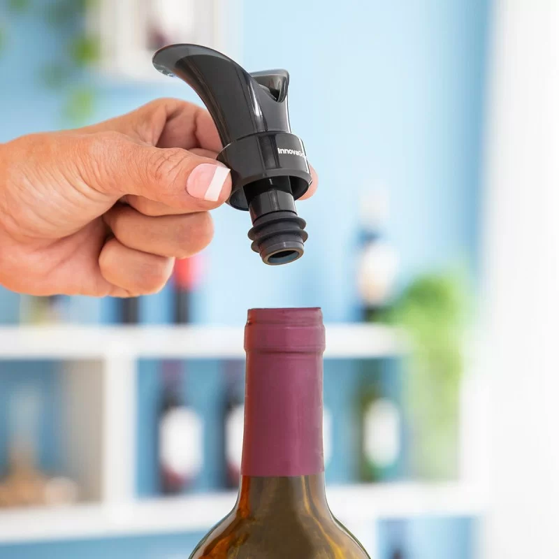 2-in-1 Wine Stopper with Pourer and Aerator...