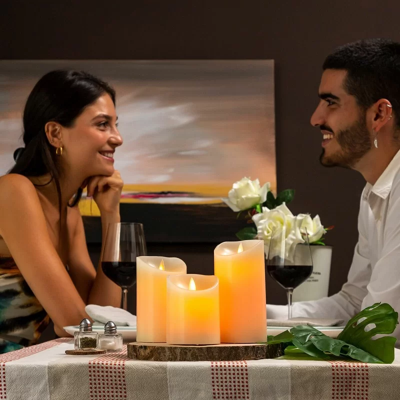 Multicolour Flame-Effect LED Candles with...