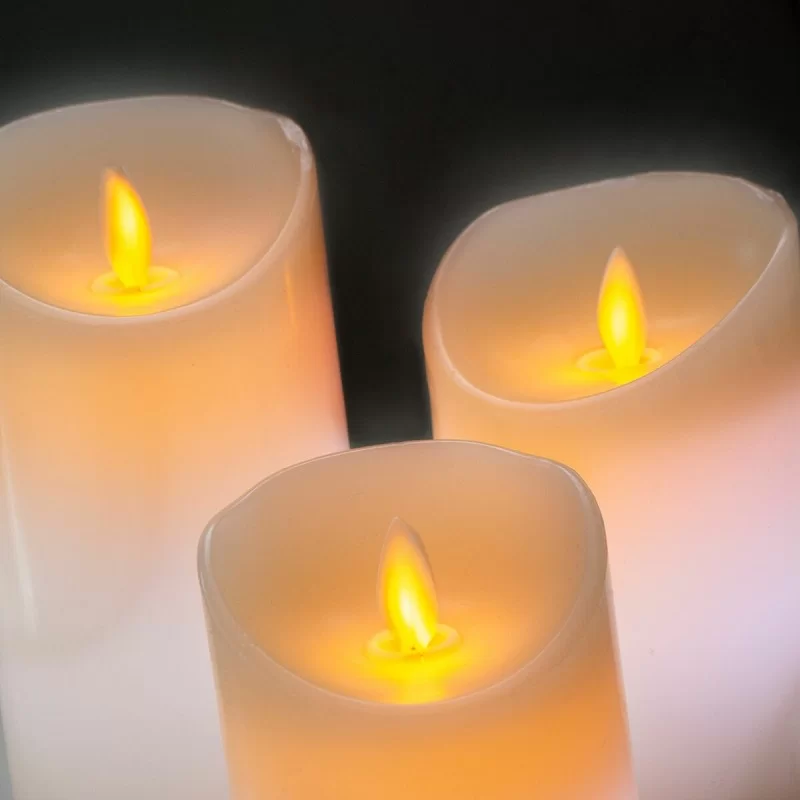Multicolour Flame-Effect LED Candles with...