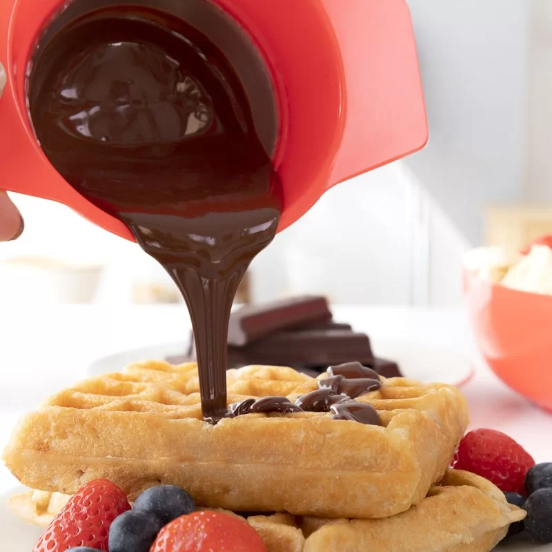 2-in 1-Jelly Bean and Chocolate Fondue Machine...