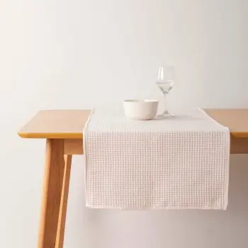 Table Runner Muaré Waffle Light Pink 45 x 140 cm