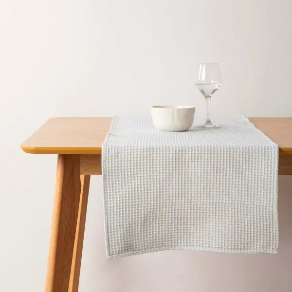 Table Runner Muaré Waffle Mint Soft green 45 x 140 cm