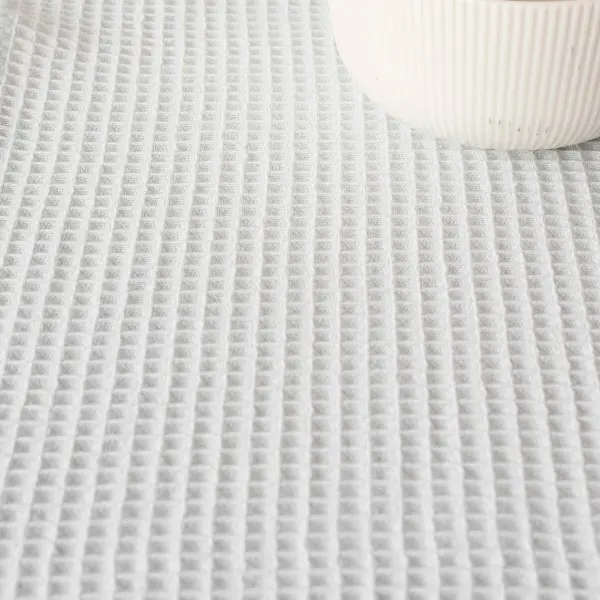 Table Runner Muaré Waffle Mint Soft green 45 x 140 cm