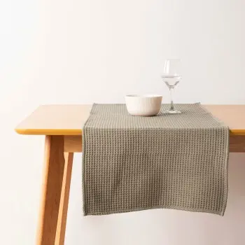 Table Runner Muaré Waffle Walnut 45 x 140 cm